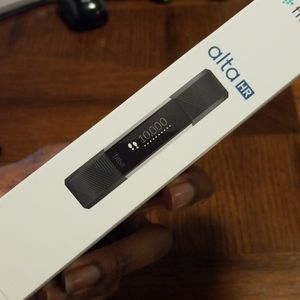 FitBit Alta HR